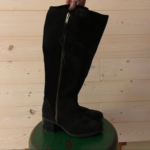 BLACK KNEE HIGH STEVE MADDEN BOOTS